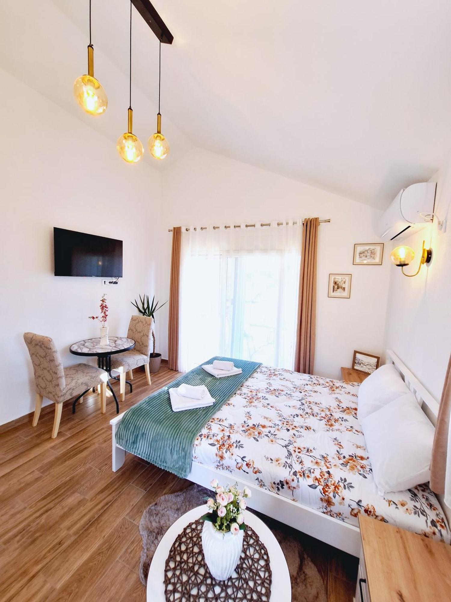 Sunny Side Apartments Rijeka Crnojevića エクステリア 写真