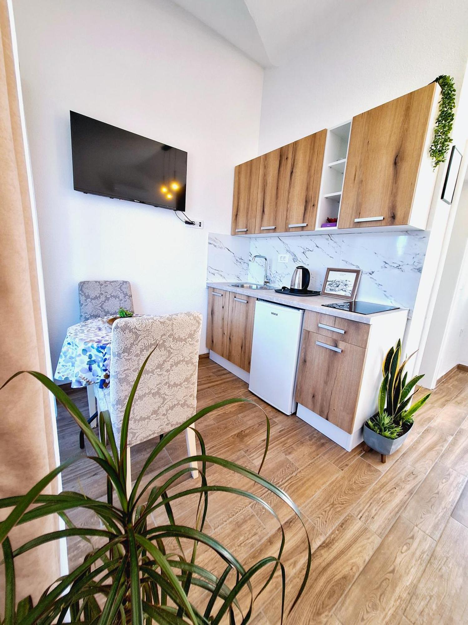 Sunny Side Apartments Rijeka Crnojevića エクステリア 写真