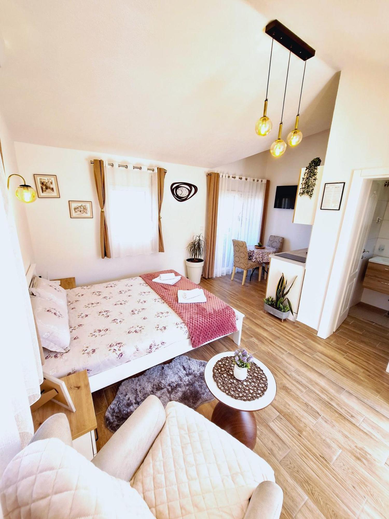 Sunny Side Apartments Rijeka Crnojevića エクステリア 写真